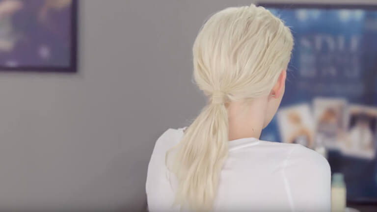 Click on video demonstrate about Hair styling - Plumped-Up Pony